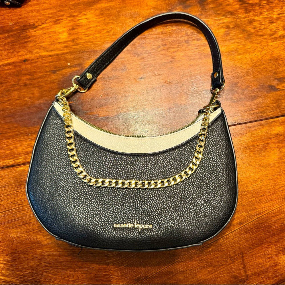 Black and white shoulder bag